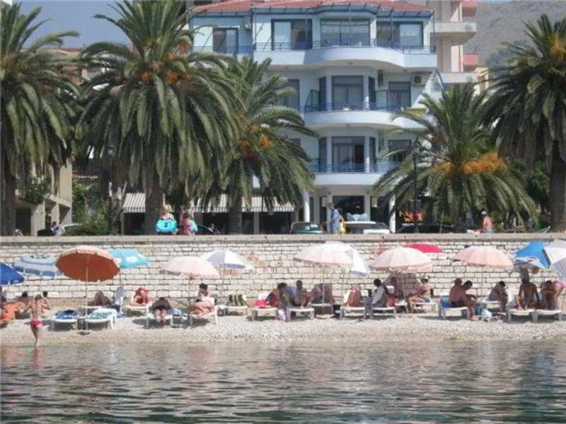 Hotel Ari Саранда Екстер'єр фото