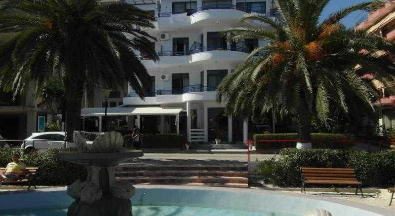 Hotel Ari Саранда Екстер'єр фото